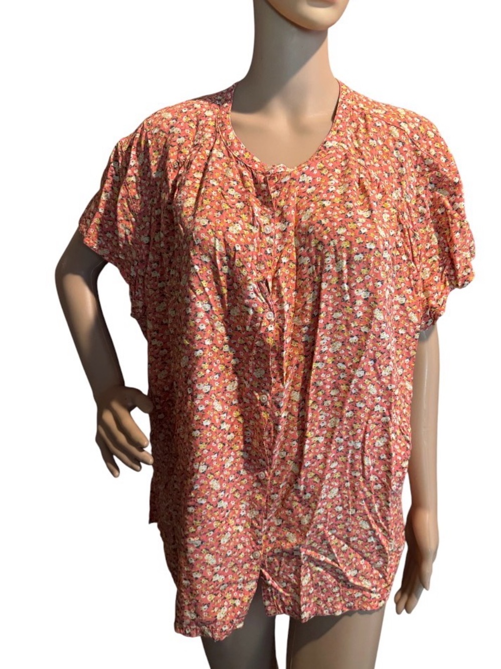 💚➕💰BOGO FREE Old Navy Floral Button Down Top